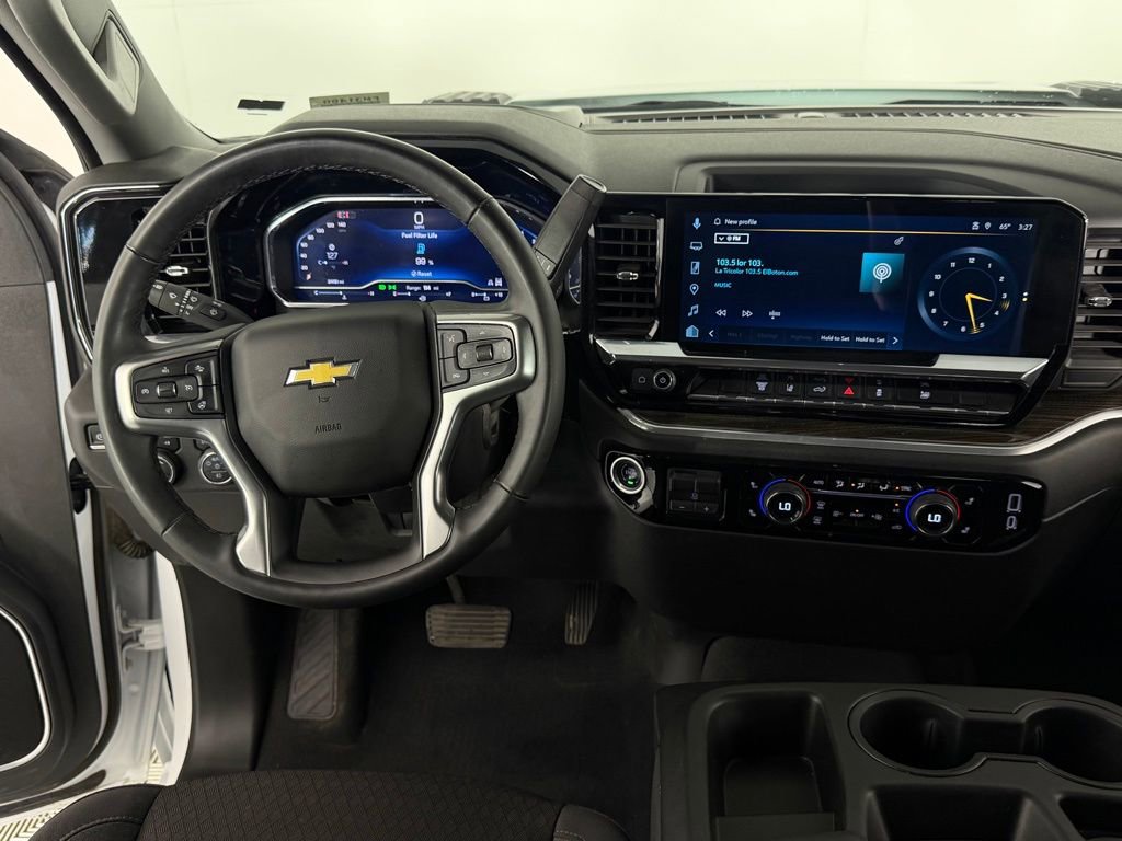 Used 2025 Chevrolet Silverado 2500 LT w/ Convenience Package image 13