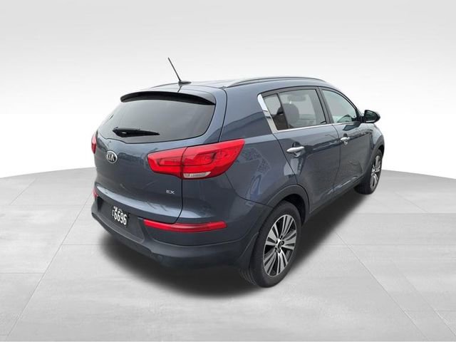 Used 2016 Kia Sportage EX image 7