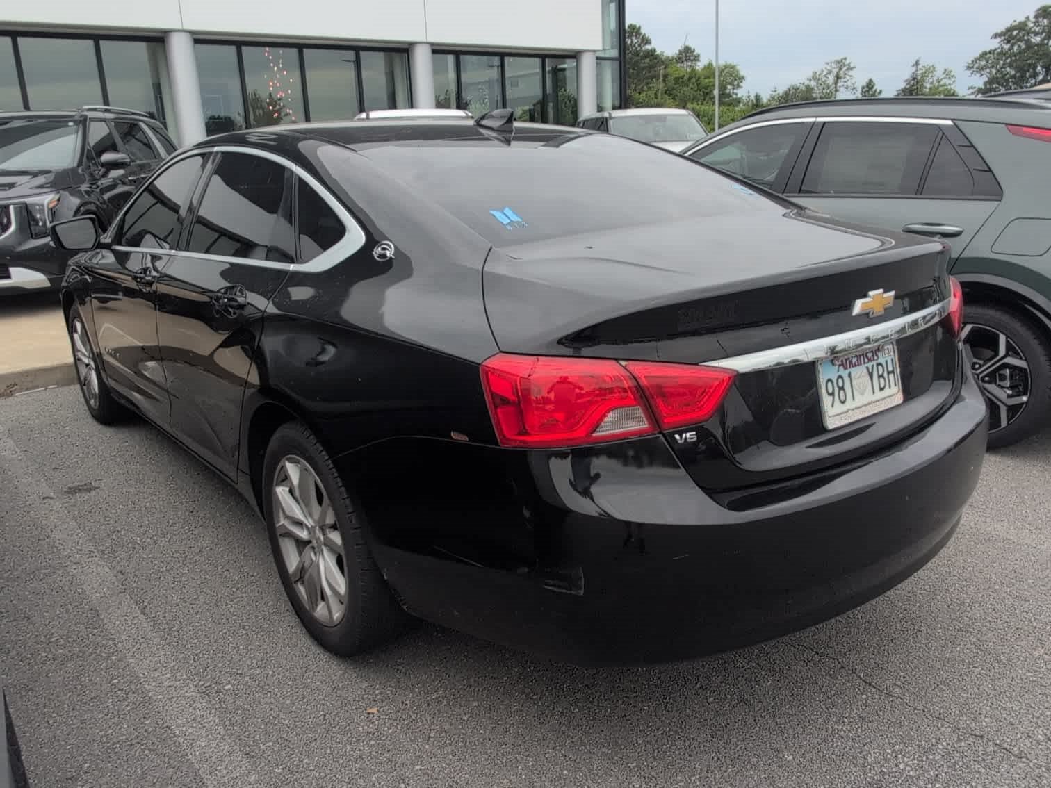 Used 2018 Chevrolet Impala LT FWD image 8