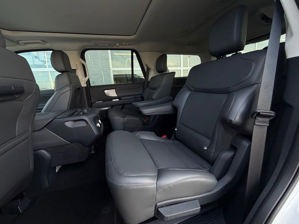 New 2026 Ford Expedition Active image 56