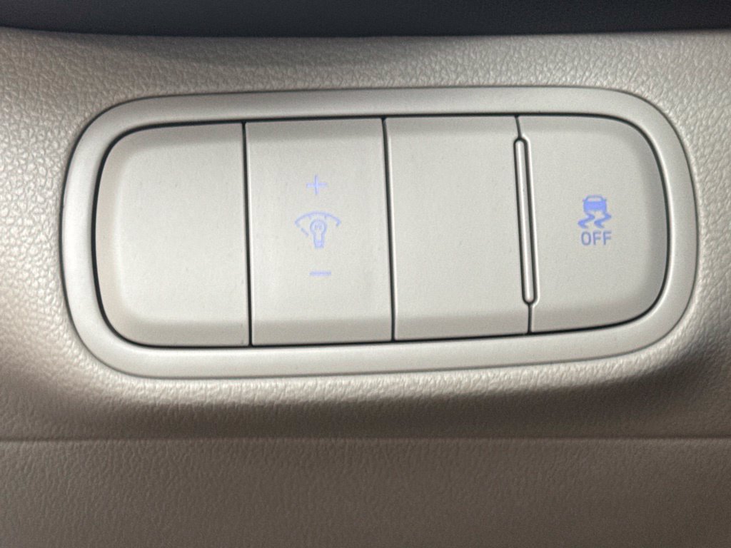 New 2026 Hyundai Venue SEL FWD image 22