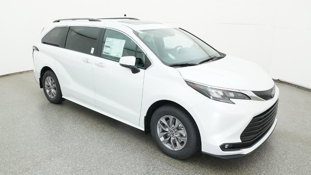New 2026 Toyota Sienna XLE FWD image 19