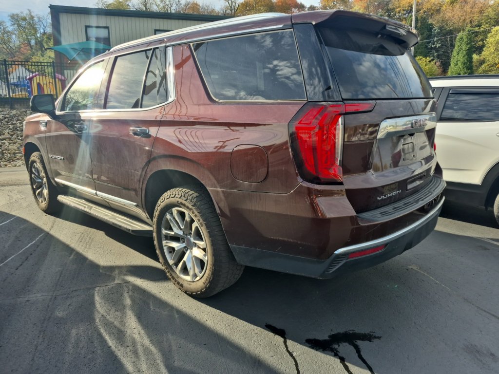 Used 2022 GMC Yukon SLT w/ SLT Premium Package AWD/4WD image 6