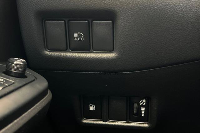 Certified 2021 Toyota C-HR LE FWD image 28