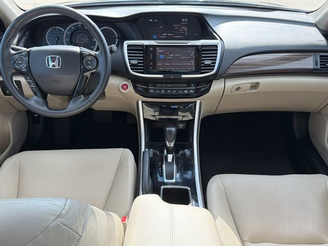 Used 2017 Honda Accord EX-L image 10