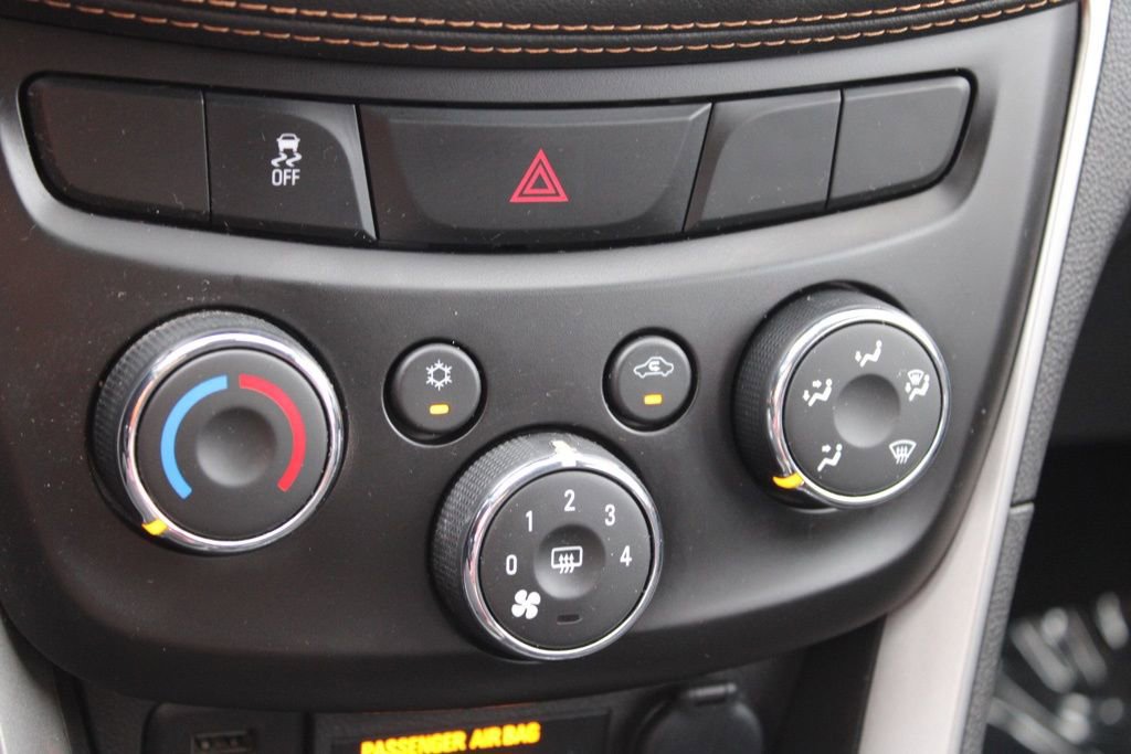 Used 2021 Chevrolet Trax LS w/ Tint and Cruise Package image 34