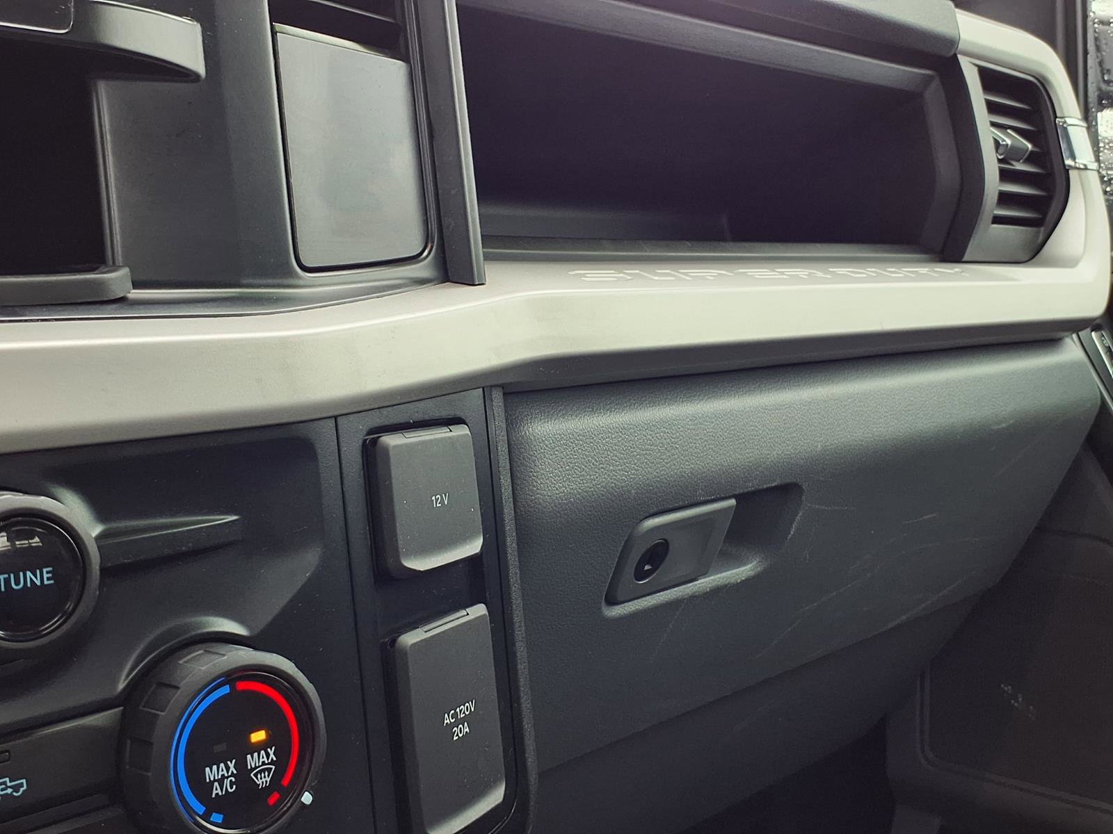 Used 2023 Ford F250 XL w/ STX Appearance Package image 8