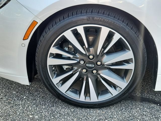 Used 2019 Lincoln MKZ Reserve AWD/4WD image 5