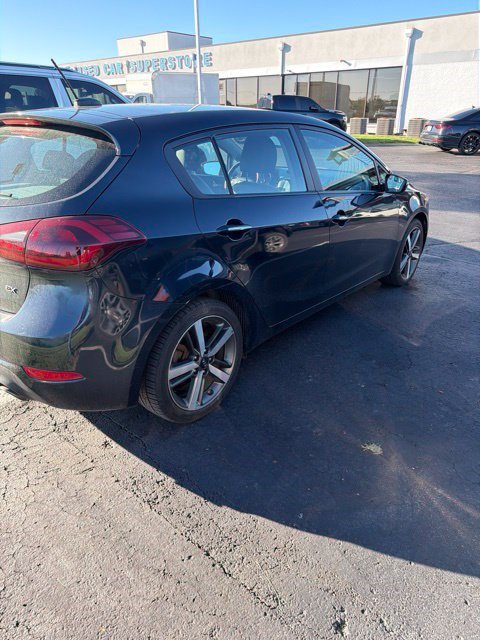 Used 2017 Kia Forte EX FWD image 7