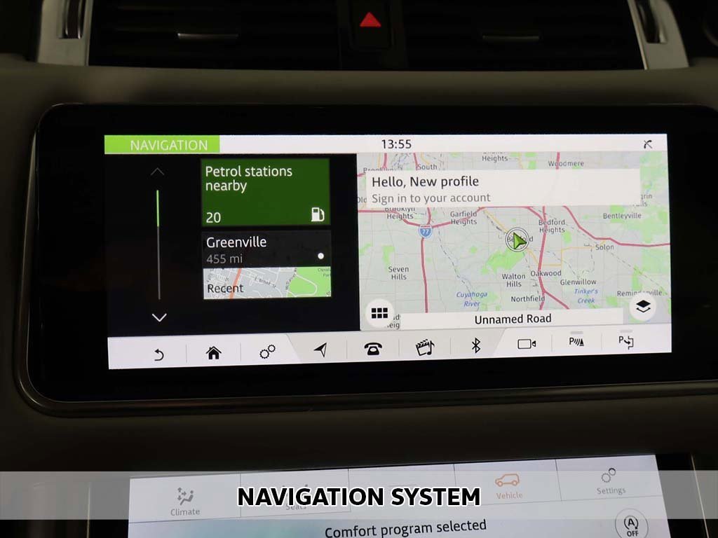 Used 2022 Land Rover Range Rover Sport SVR image 3