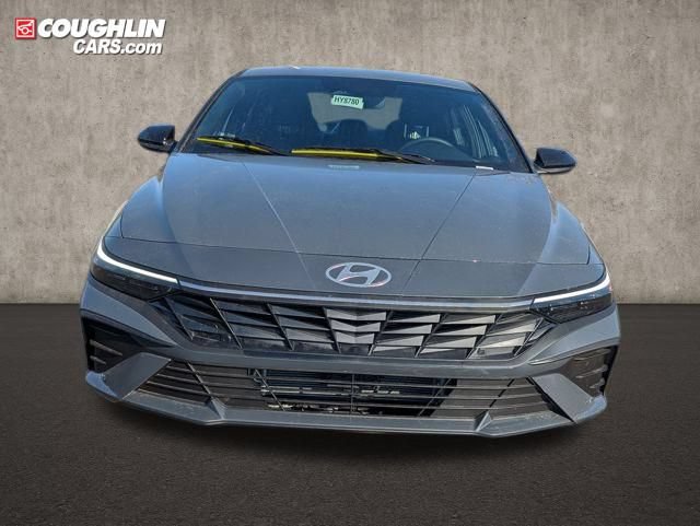 New 2026 Hyundai Elantra SEL FWD image 2