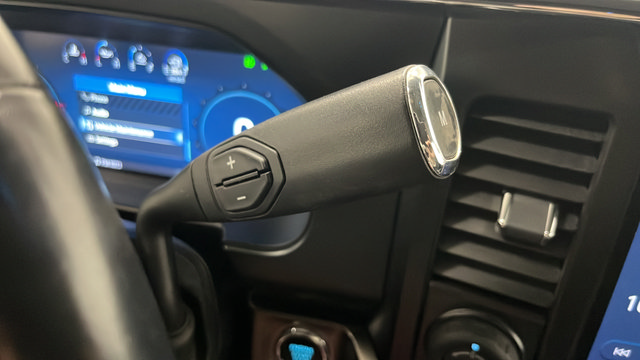 Used 2023 Ford F250 Lariat w/ Lariat Ultimate Package AWD/4WD image 18