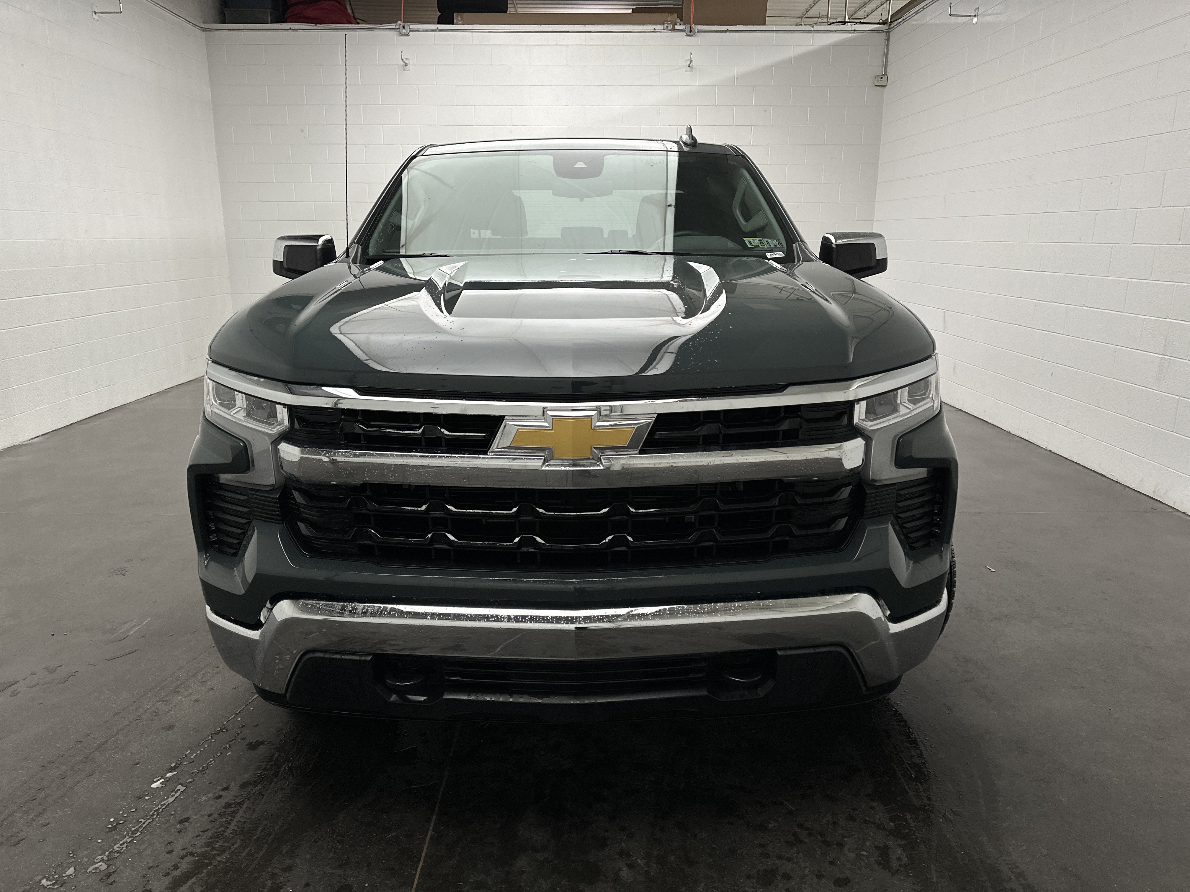 Used 2026 Chevrolet Silverado 1500 LT AWD/4WD image 3