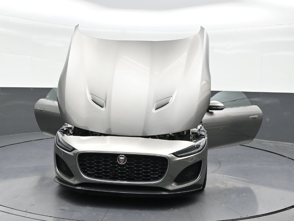 Used 2021 Jaguar F-TYPE Convertible RWD image 34