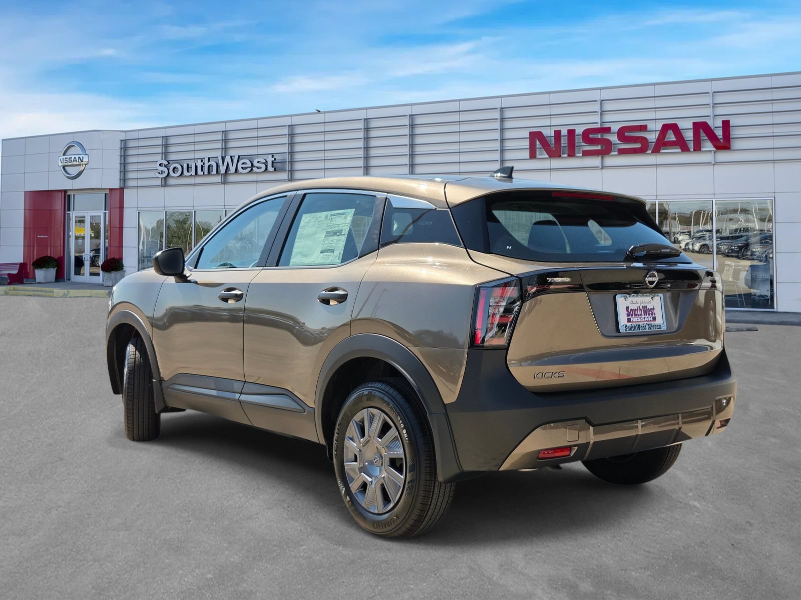New 2027 Nissan Kicks S FWD image 7