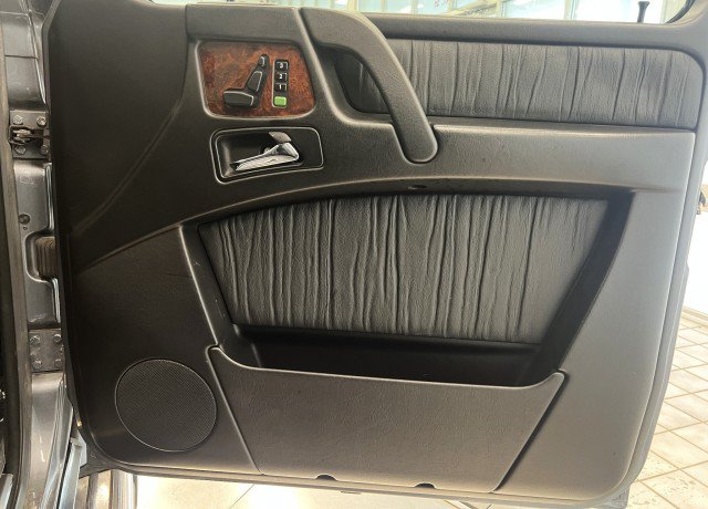 Used 2005 Mercedes-Benz G 500 image 16