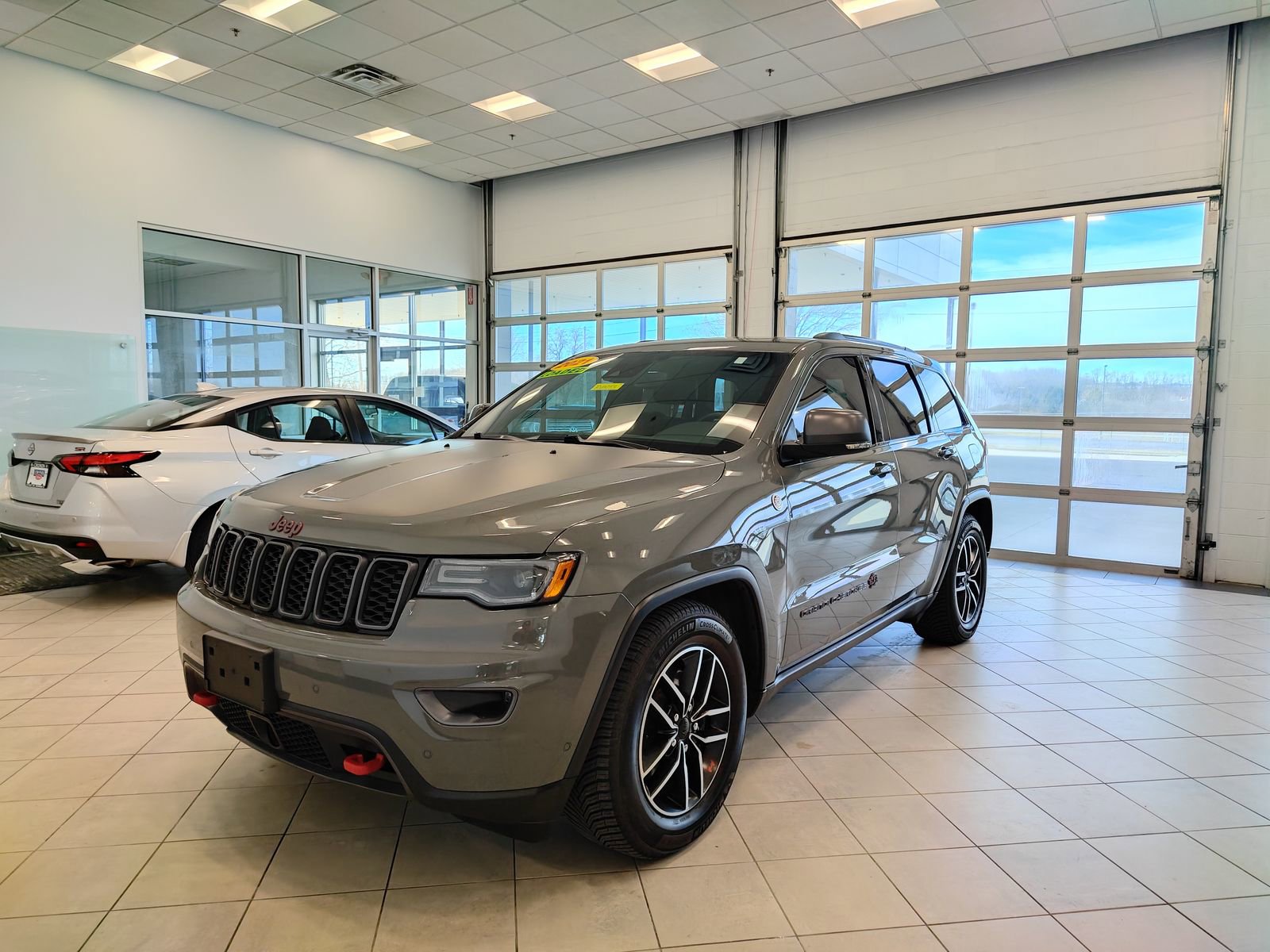 Used 2021 Jeep Grand Cherokee Trailhawk w/ Trailhawk Luxury Group image 8