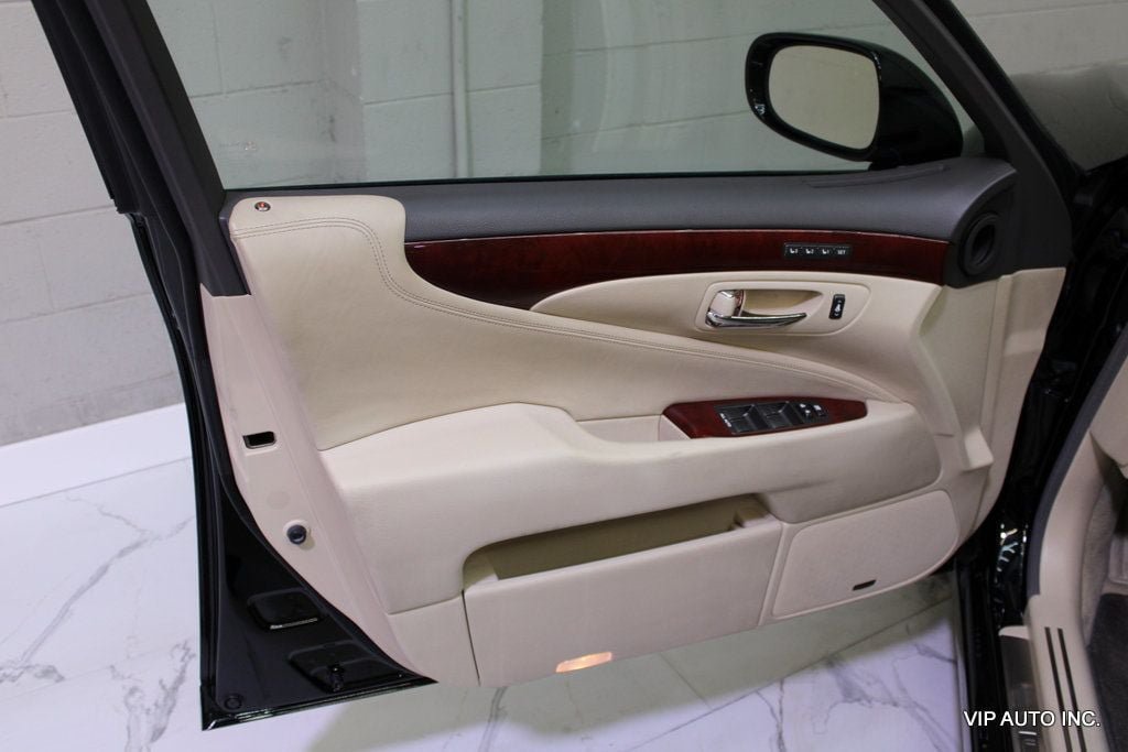 Used 2011 Lexus LS 460 L w/ Luxury Value Edition RWD image 10