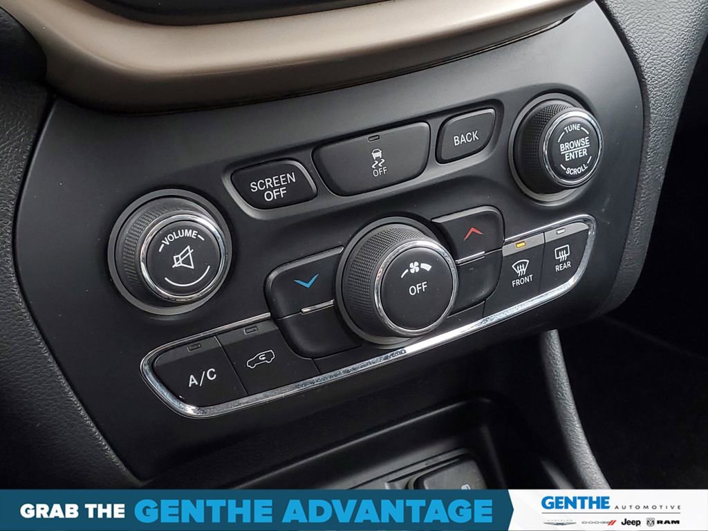 Used 2014 Jeep Cherokee Latitude image 18