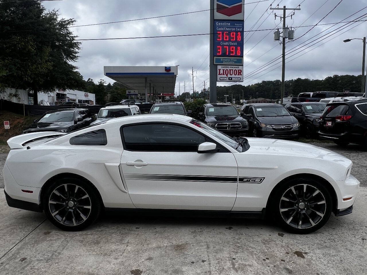 Used 2012 Ford Mustang GT Premium RWD image 5