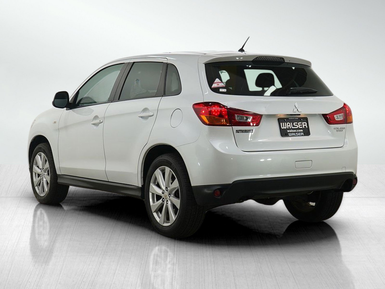 Used 2015 Mitsubishi Outlander Sport ES image 3