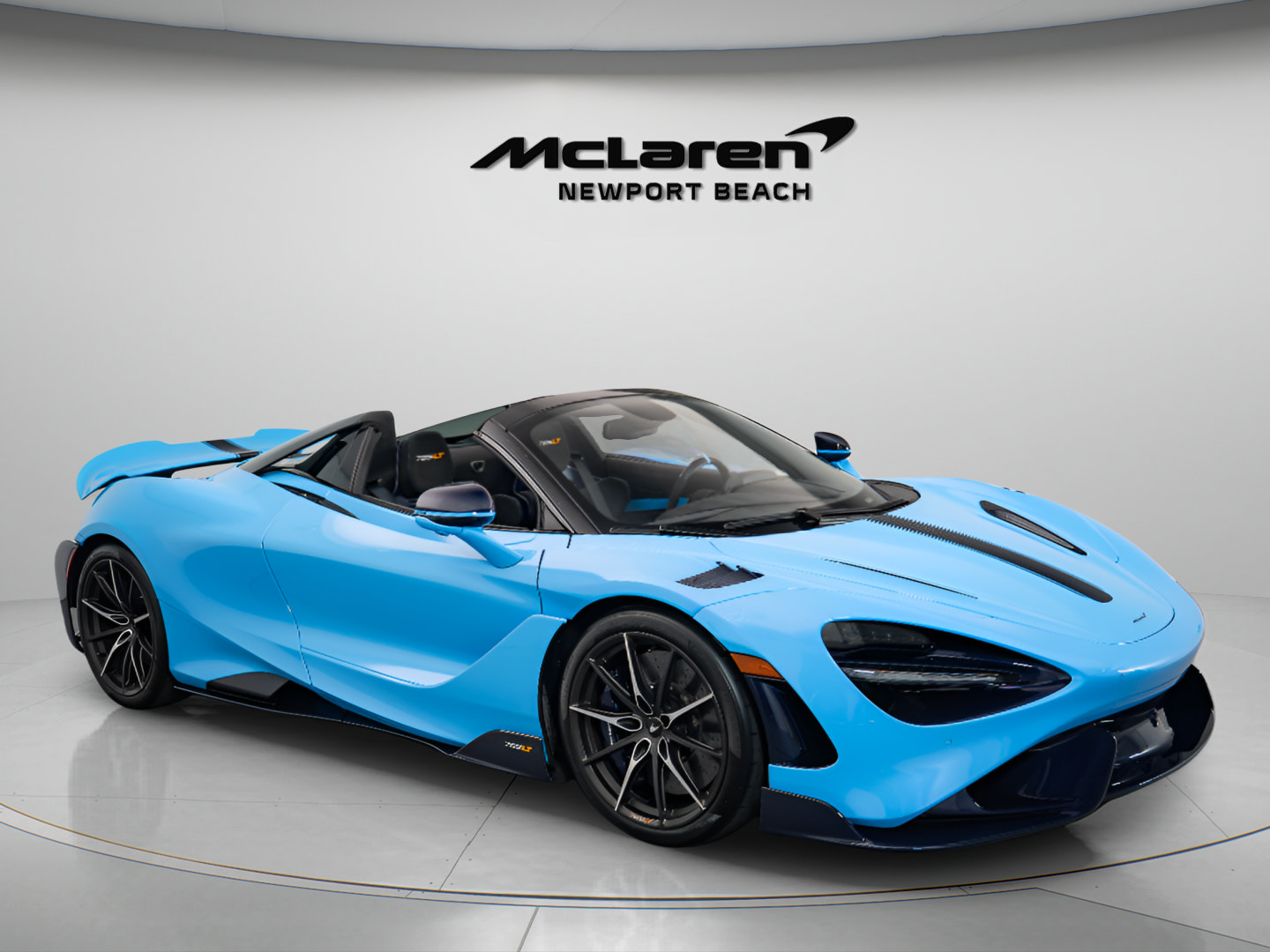Used 2022 McLaren 765LT RWD image 1
