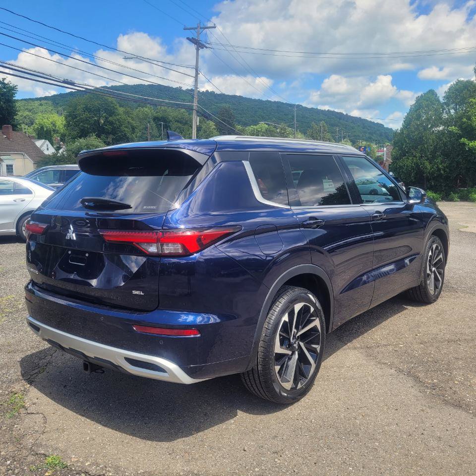 Used 2022 Mitsubishi Outlander SEL AWD/4WD image 8