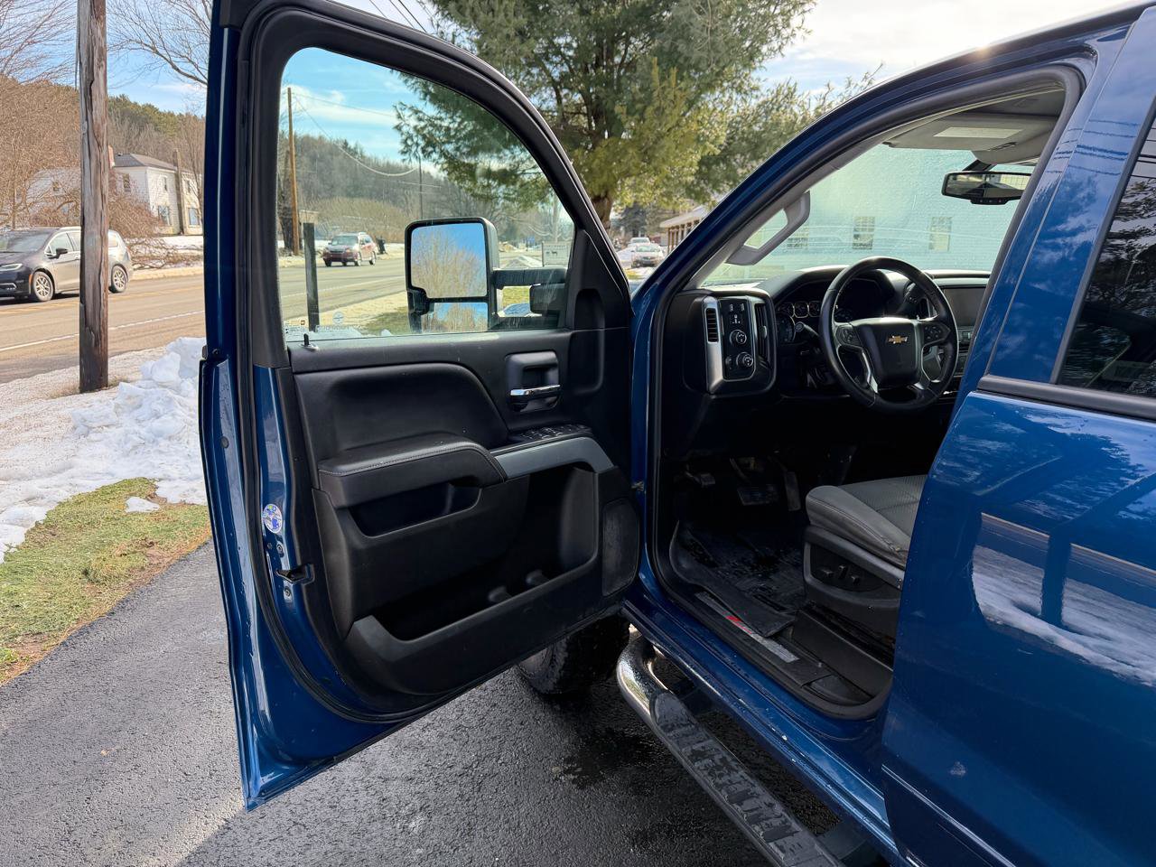 Used 2018 Chevrolet Silverado 2500 LT w/ All Star Edition image 22