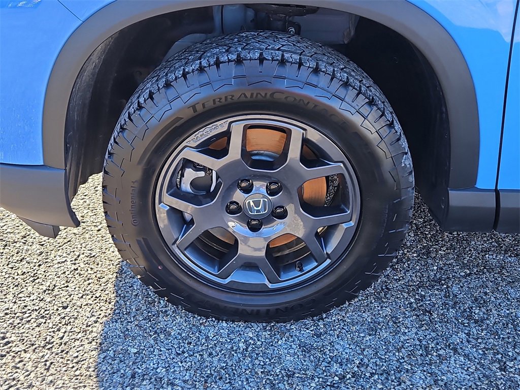 Certified 2025 Honda Pilot TrailSport image 7