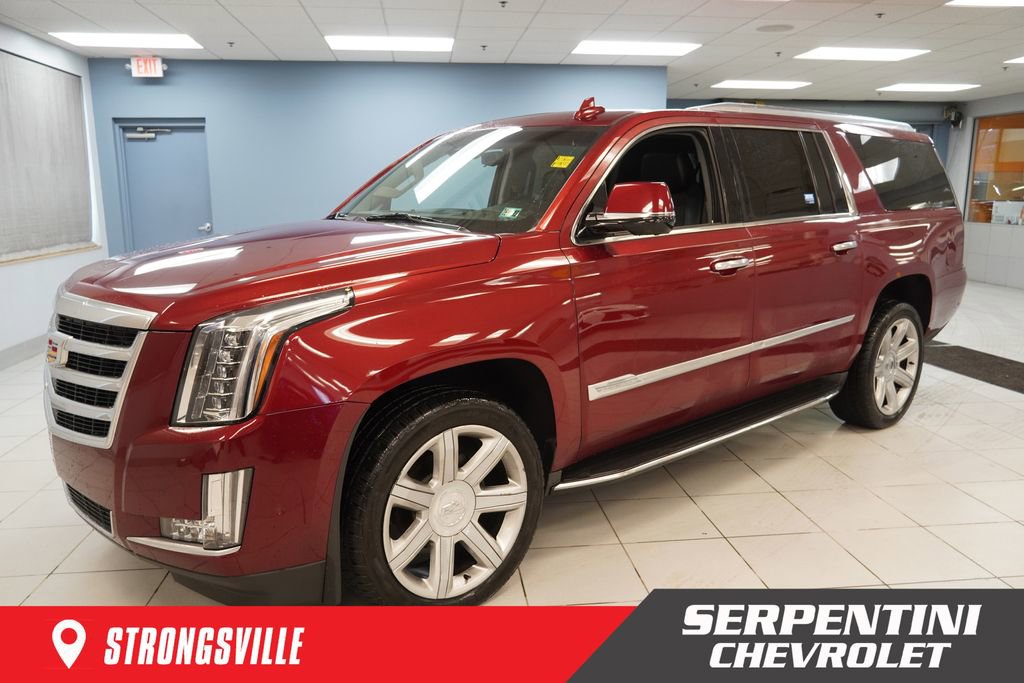 Used 2017 Cadillac Escalade ESV Luxury image 1