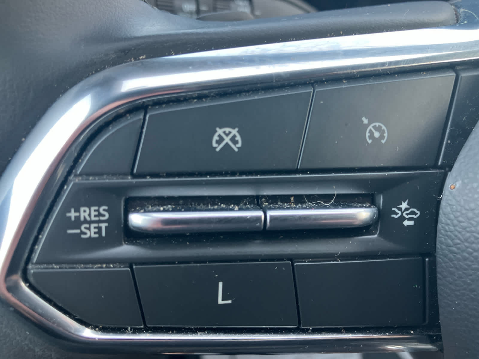 Used 2025 Chevrolet Equinox LT w/ Safety and Technology Package FWD image 17