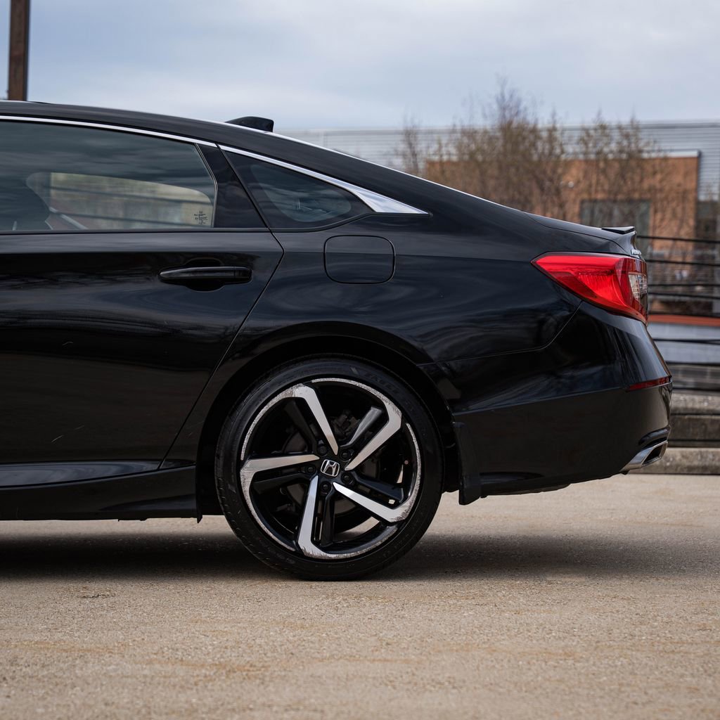 Used 2019 Honda Accord Sport image 4