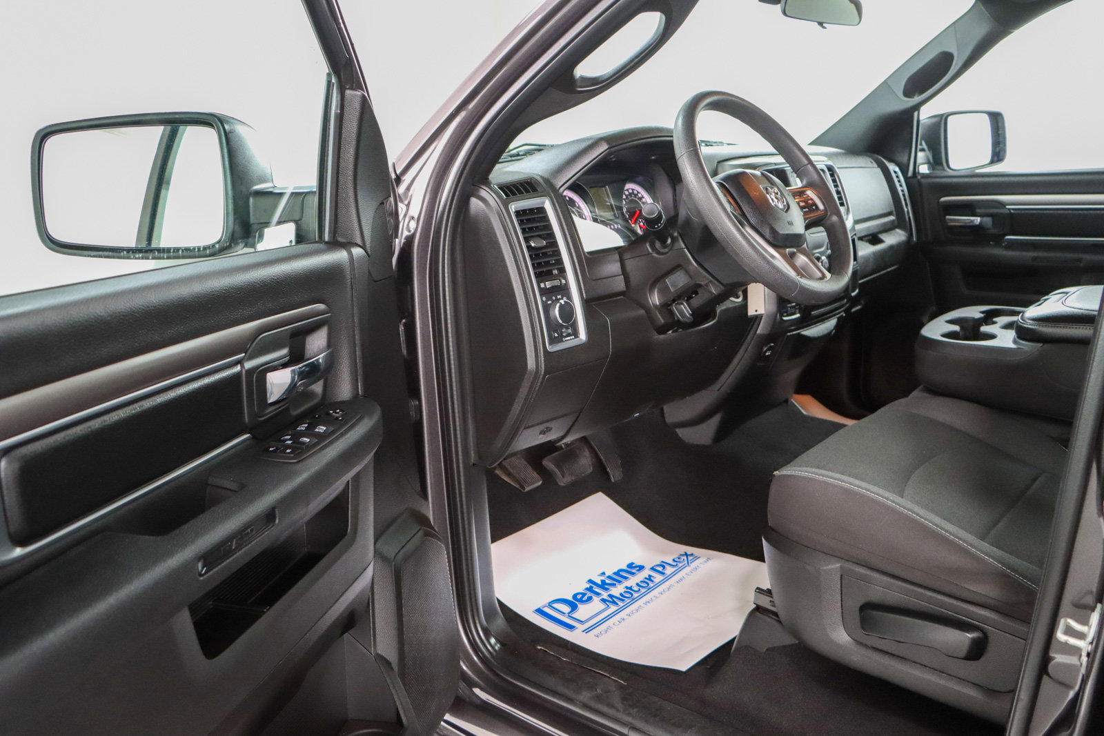 Used 2024 RAM 1500 Classic Warlock image 3