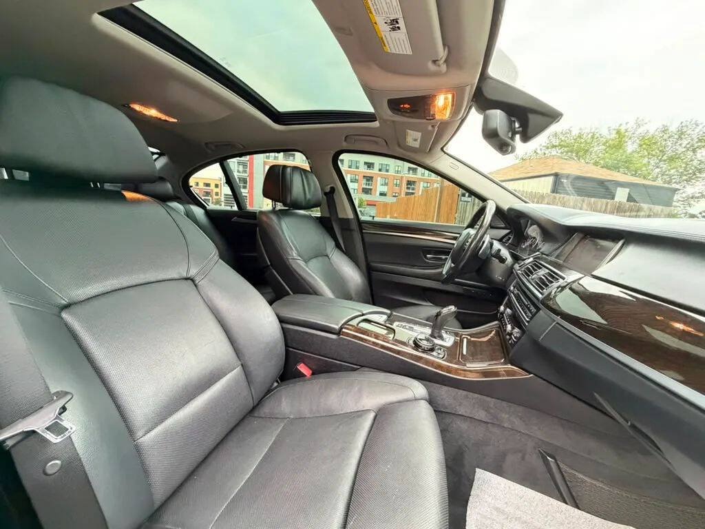 Used 2015 BMW 550i xDrive Sedan AWD/4WD image 11