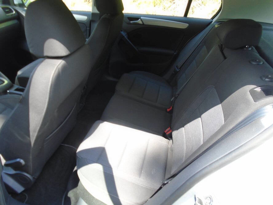 Used 2014 Volkswagen Golf 4-Door FWD image 11