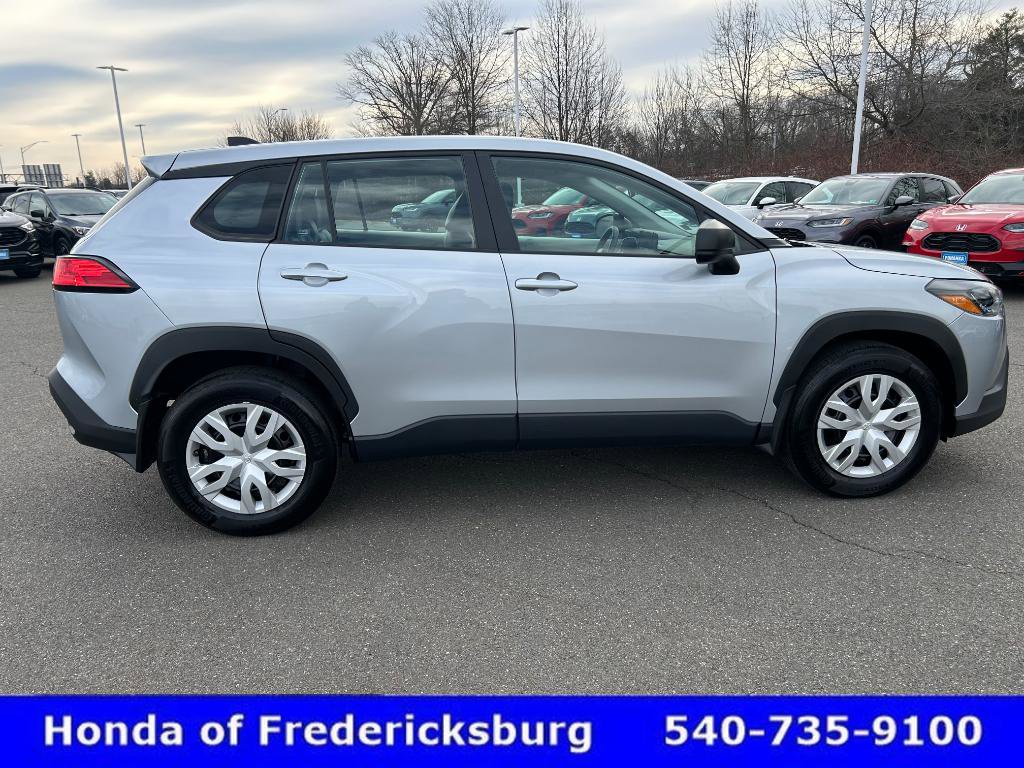 Used 2025 Toyota Corolla Cross L image 20