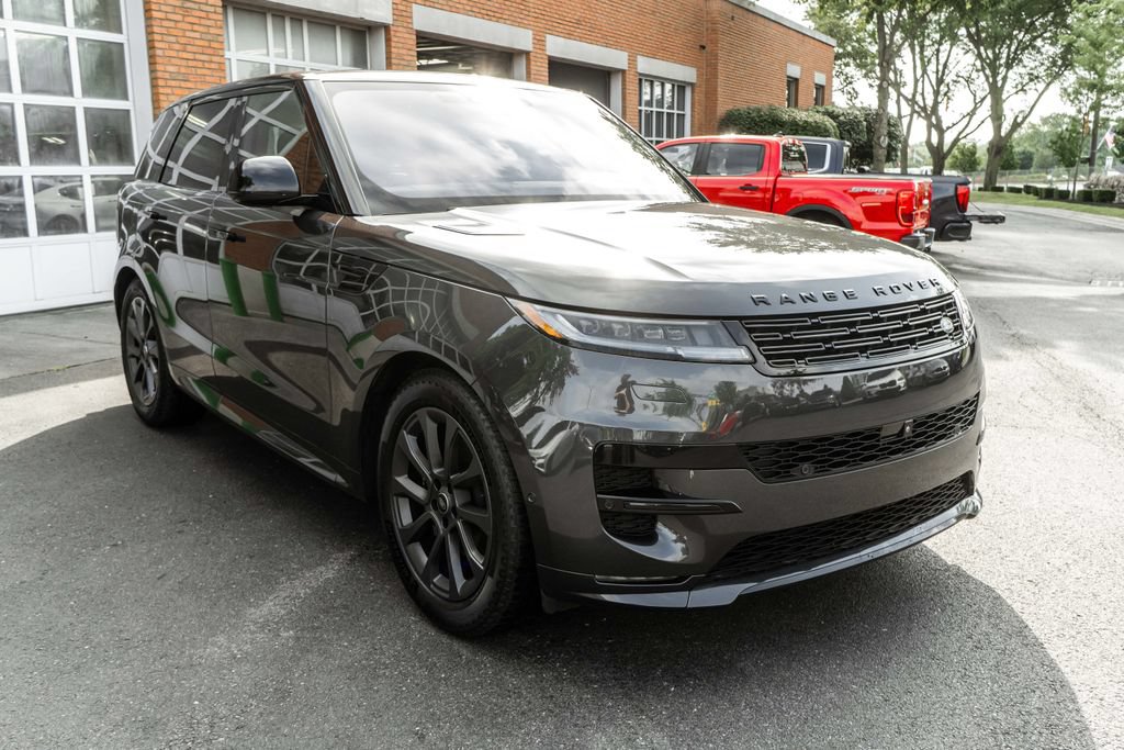 Used 2023 Land Rover Range Rover Sport SE Dynamic AWD/4WD image 5