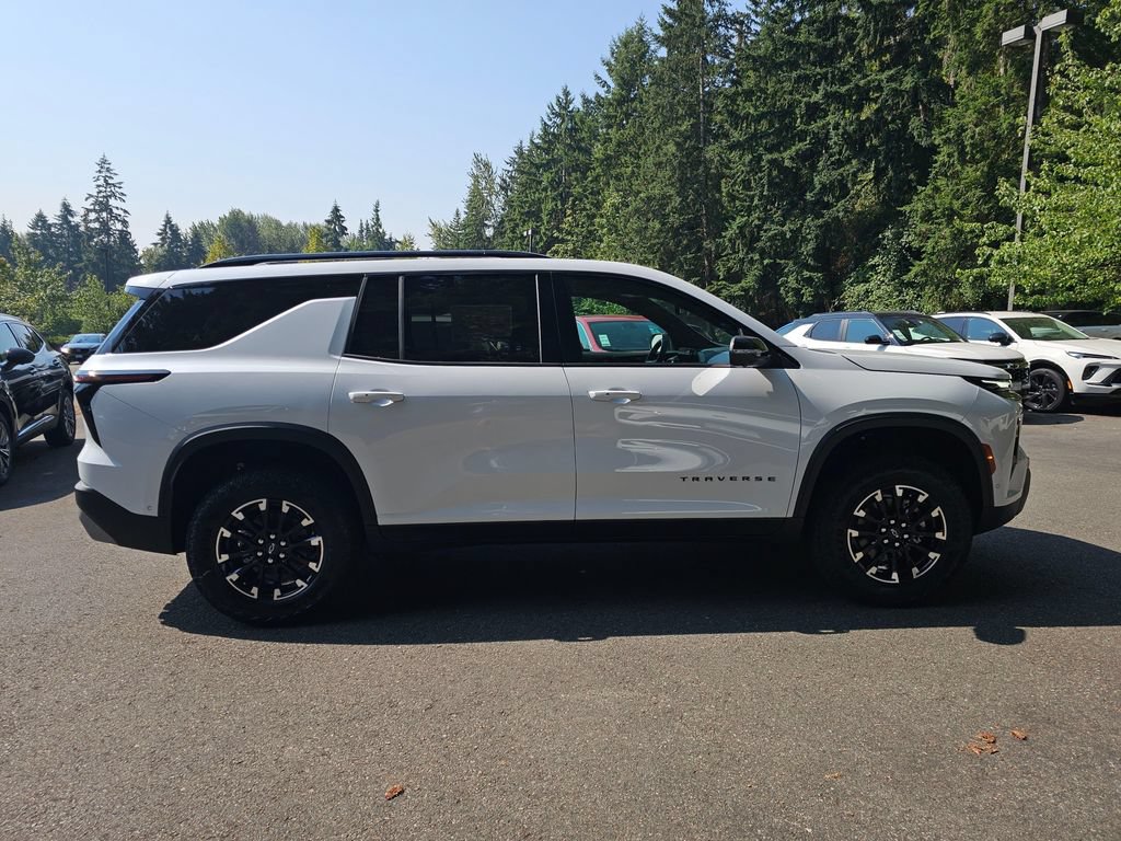 New 2026 Chevrolet Traverse Z71 w/ Enhanced Driving Package AWD/4WD image 8