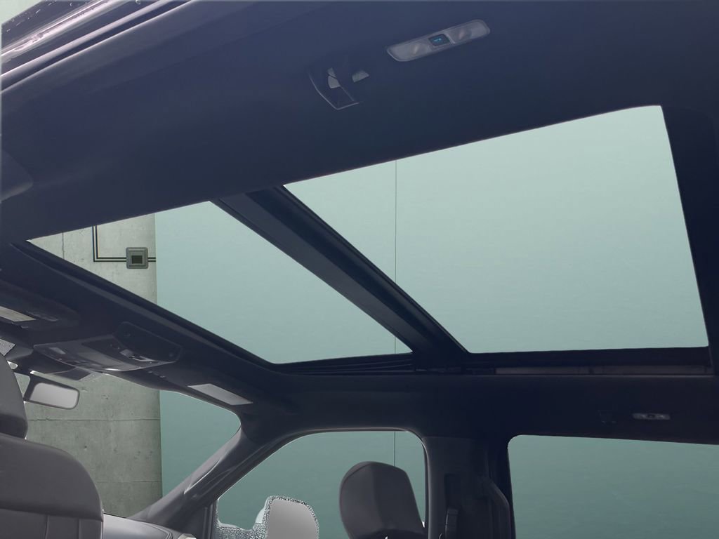 Used 2021 Ford F250 Platinum w/ FX4 Off-Road Package image 46