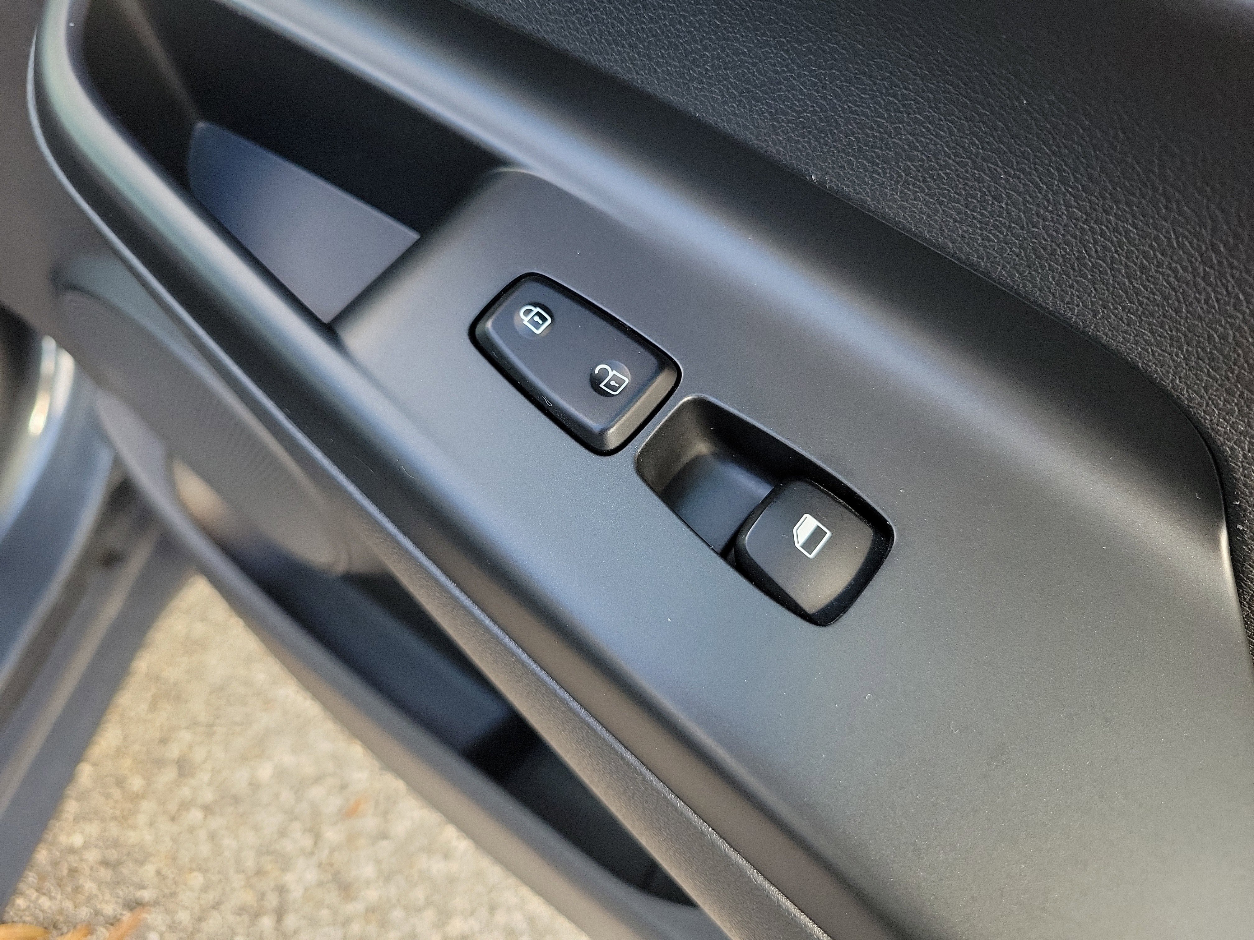 Used 2021 Hyundai Kona SE image 11