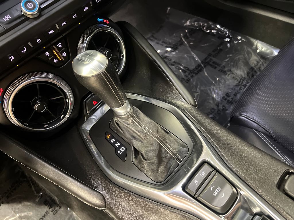 Used 2016 Chevrolet Camaro SS RWD image 25