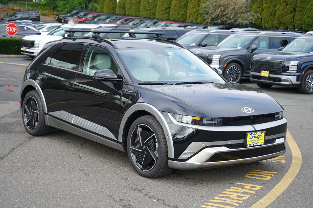 New 2027 Hyundai Ioniq 5 Limited AWD/4WD image 3