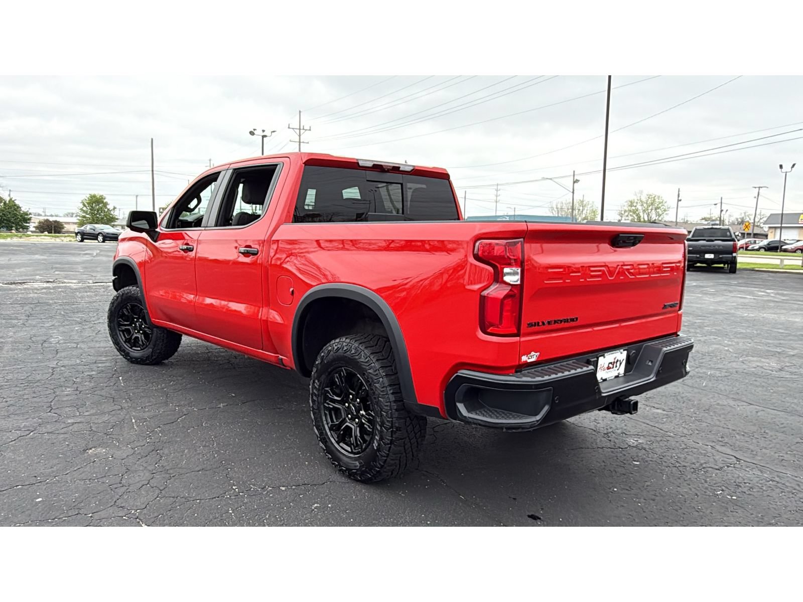 Used 2025 Chevrolet Silverado 1500 ZR2 w/ Technology Package AWD/4WD image 5
