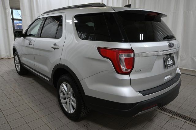 Used 2019 Ford Explorer XLT w/ Class III Trailer Tow Package AWD/4WD image 11