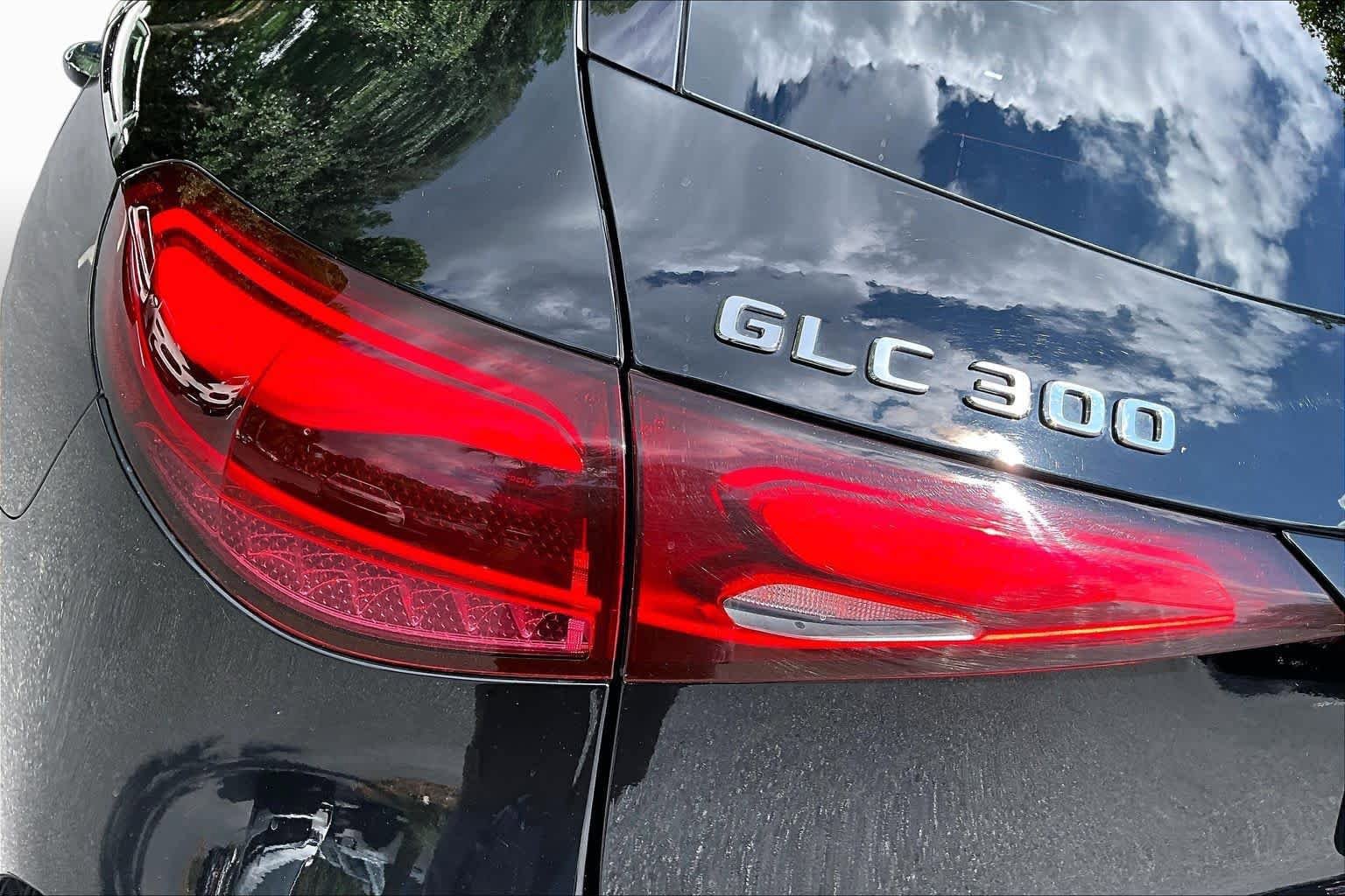 Used 2024 Mercedes-Benz GLC 300 image 28