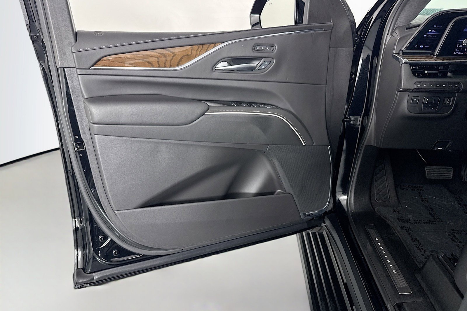 Used 2024 Cadillac Escalade Sport Platinum image 21