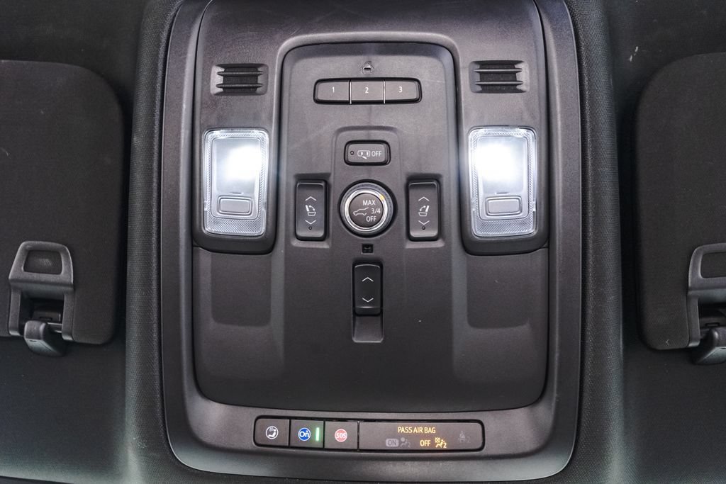 Used 2023 GMC Yukon XL Denali AWD/4WD image 21