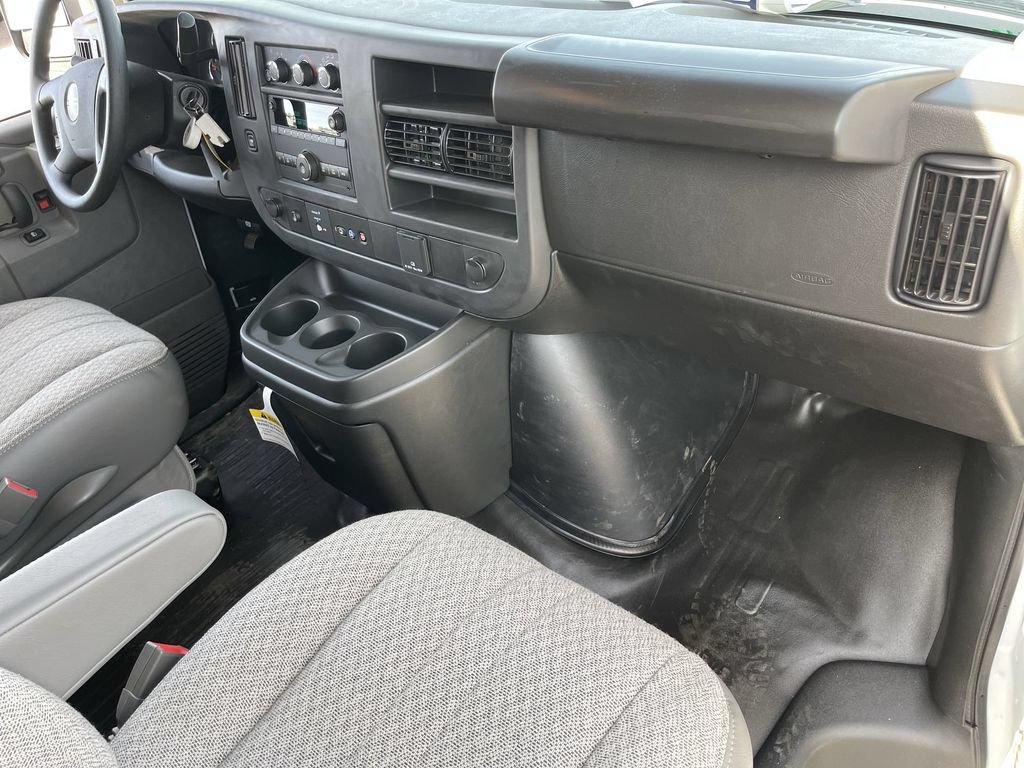 New 2025 GMC Savana 2500 Extended w/ Driver Convenience Package RWD image 29