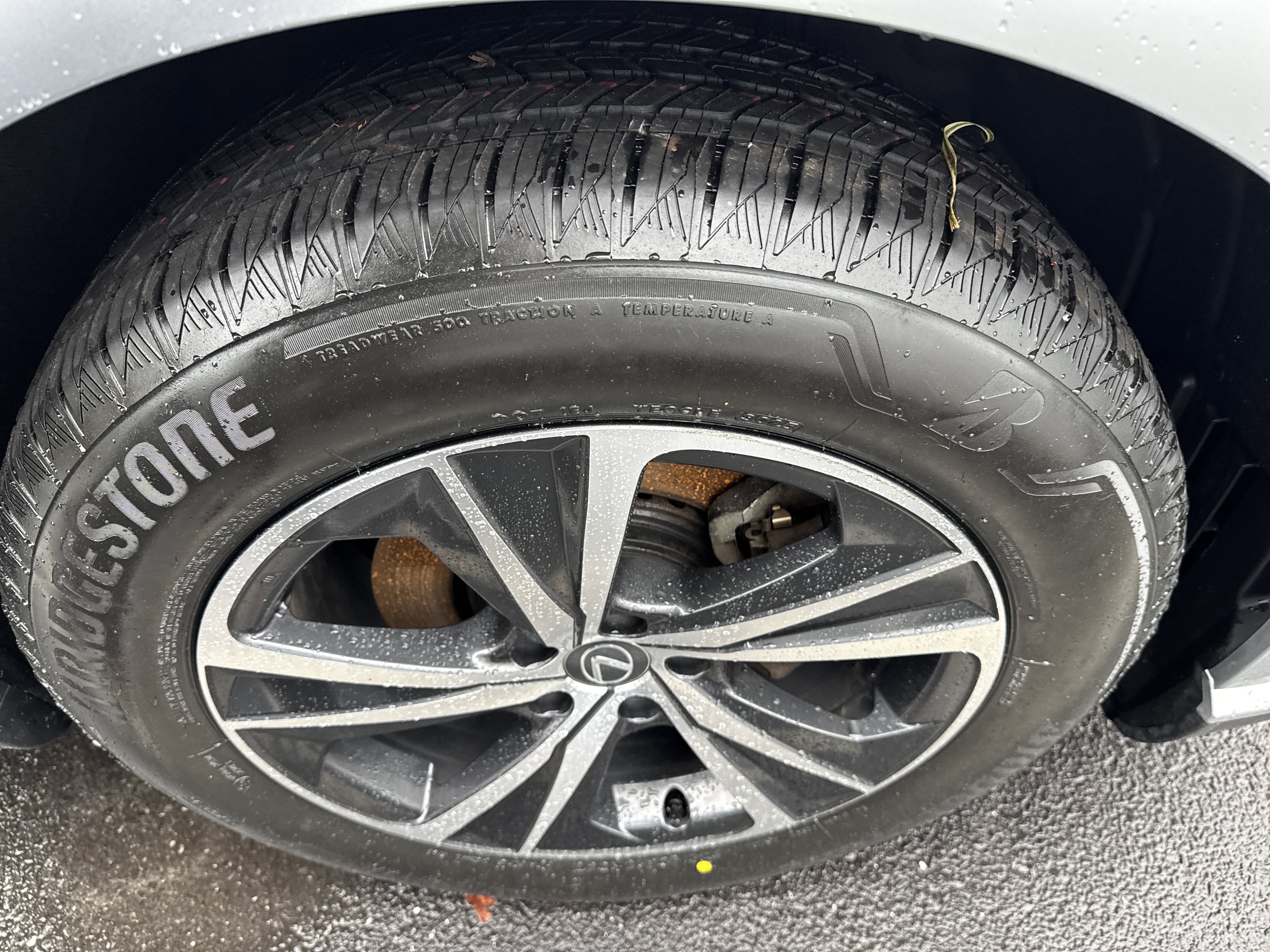 Used 2023 Lexus RX 350h 350h w/ Cold Area Package image 9