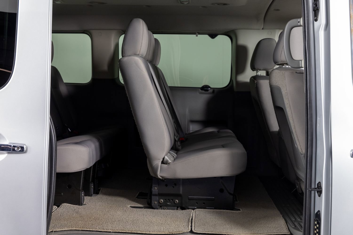 Used 2019 Nissan NV 3500 SV w/ Navigation Package RWD image 18